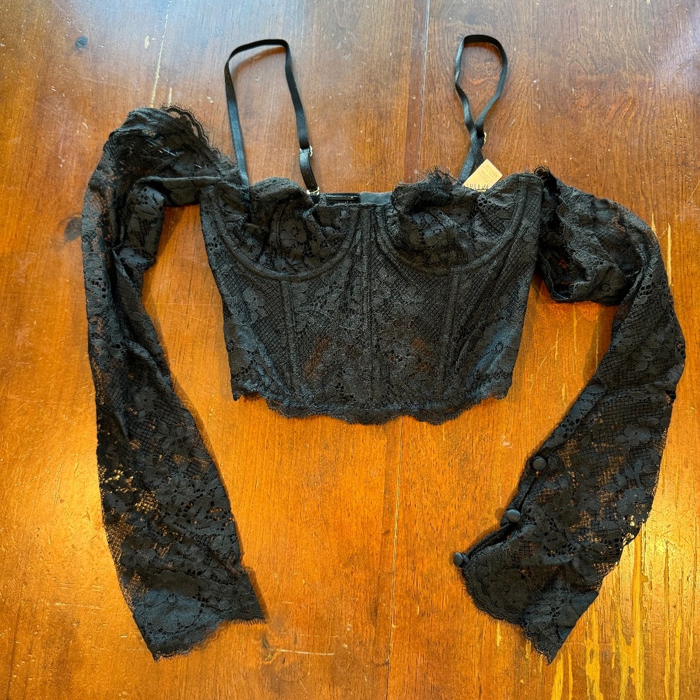 Victoria's Secret Top with Sleeves